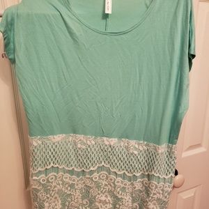 Boutique tee shirt